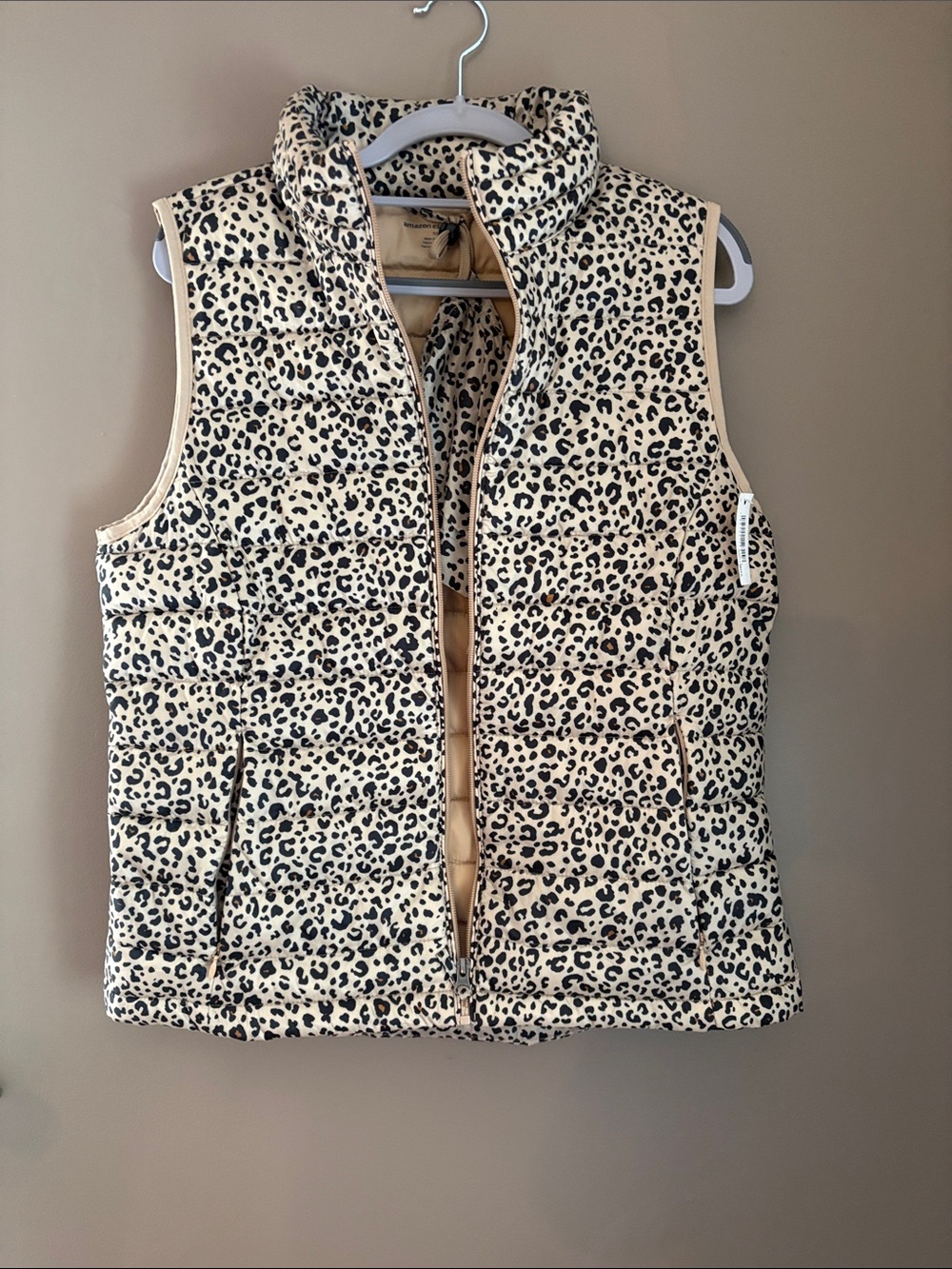 Amazon Essentials Leopard Print Puffer Vest in Beige and Black